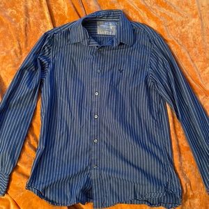 American Eagle Button Up